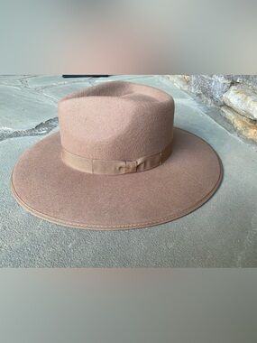 Olive & Pique hat